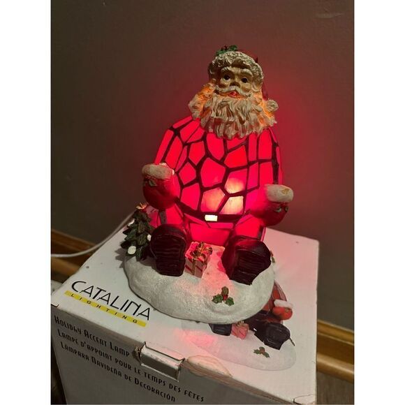SANTA CLAUS Holiday Accent Lamp in box Tiffany design 1980s Catalina Lighting 8” - Picture 3 of 12